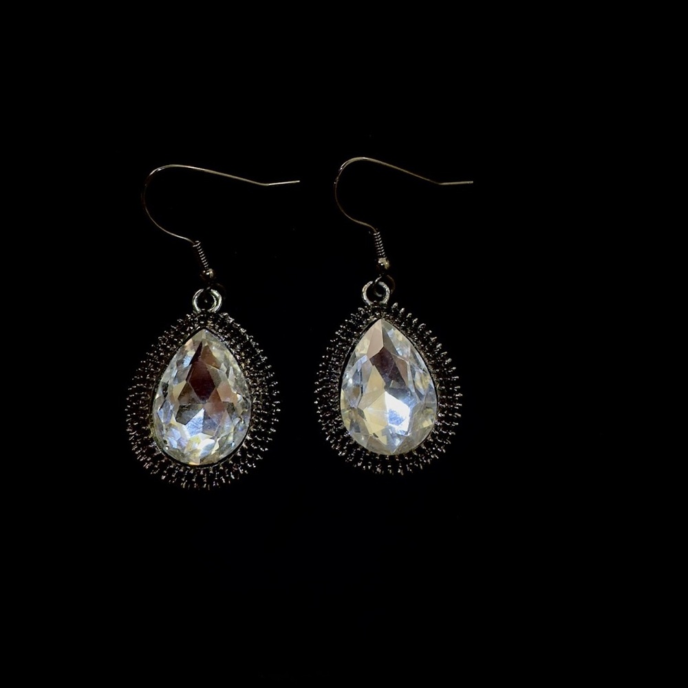 Vintage Tear Drop Earrings